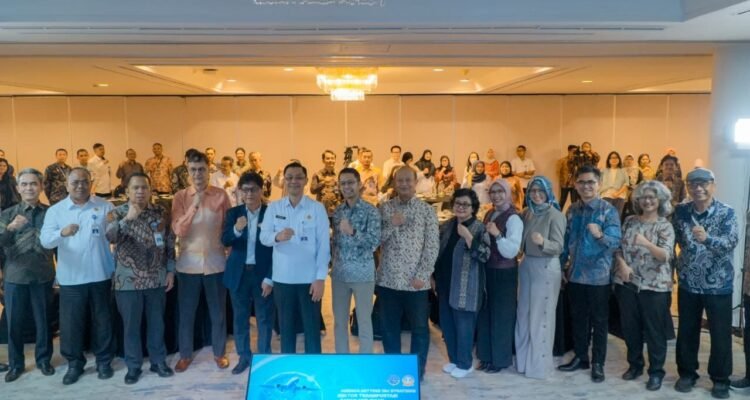 FOTO 16 Okt_Kegiatan Agenda Setting Isu Strategis Sektor Transportasi Tahun 2026 di Millennium Hotel Jakarta. baketrans 2 1