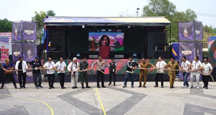 FOTO 2 Okt_Pembukaan penyelenggaraan Pekan Olahraga Pariwisata Nasional (Poparnas) ke-5 Tahun 2026. kemenpar