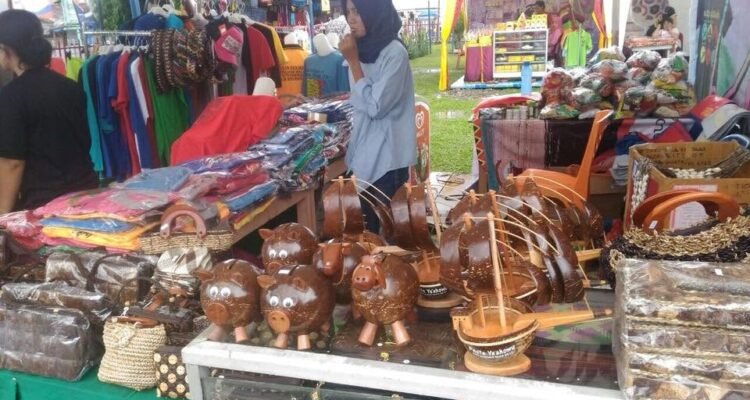 FOTO 22 Okt_Sebagian produk Usaha Mikro, Kecil dan Menengah (UMKM) di Nias, Sumatra Utara. dok. kemenpar