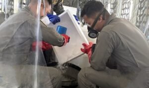 FOTO 24 Okt_Pelaksanaan Operasi Modifikasi Cuaca (OMC) penyemaian dry Ice di wilayah Kalimantan Selatan. dok. bnob INI
