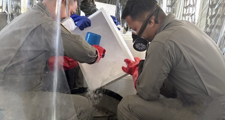 FOTO 24 Okt_Pelaksanaan Operasi Modifikasi Cuaca (OMC) penyemaian dry Ice di wilayah Kalimantan Selatan. dok. bnob INI