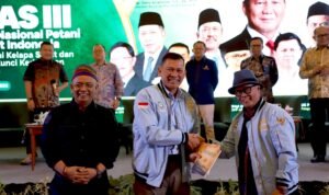 FOTO 28 Okt_Pertemuan Nasional Asosiasi Petani Kelapa Sawit Indonesia (Apkasindo) dengan dihadiri. bnpb INI