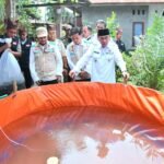 FOTO 28 Okt_Wakil Wali Kota Padang Maigus Nasir meresmikan Kampung Budi Daya Ikan Air Tawar di kawasan Koto Parak, Kel Pisang, Kec Pauh. padanggoid