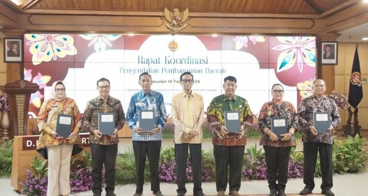 FOTO 29 Okt_Rapat Koordinasi Pengendalian Pembangunan Daerah Triwulan III 2026 di Gedhong Pracimasana