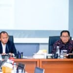 FOTO 6 Okt_Menteri Perindustrian dan Wakil Menteri Perindustrian memimpin Rapat Kerja sektor bersama Direktur Jenderal ILMATE dan IA.