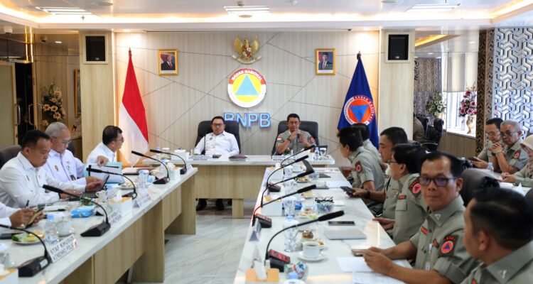 FOTO 6 Okt_Pertemuan antara jajaran BNPB dengan Kementerian Koordinator Bidang Politik dan Keamanan di Graha BNPB, Jakarta. bnpb INI