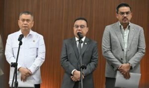 FOTO 8 Okt_Penjelasan mengenai penerbitan Peraturan Presiden Nomor 27 Tahun 2026 tentang Pelindungan Ekosistem Transportasi Berbasis Platform Digital. kemenhub 21