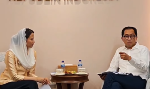 FOTO 8 Okt_Pertemuan Wakil Menteri Perindustrian Faisol Riza (kanan) menerima kunjungan Wakil Menteri Perdagangan Dyah Roro Esti Widya Putri